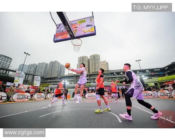 篮球热潮下青年力量崛起探寻竞技精神与团队合作的新时代路径